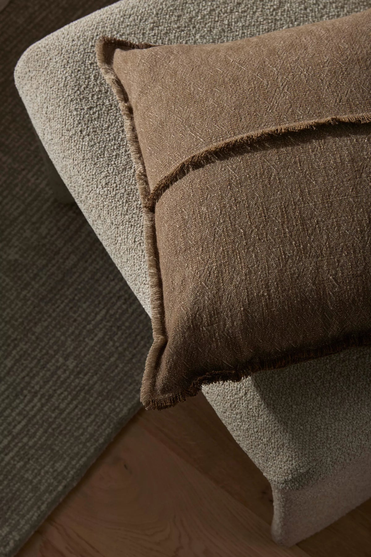 Adele Cocoa Lumbar – view 2