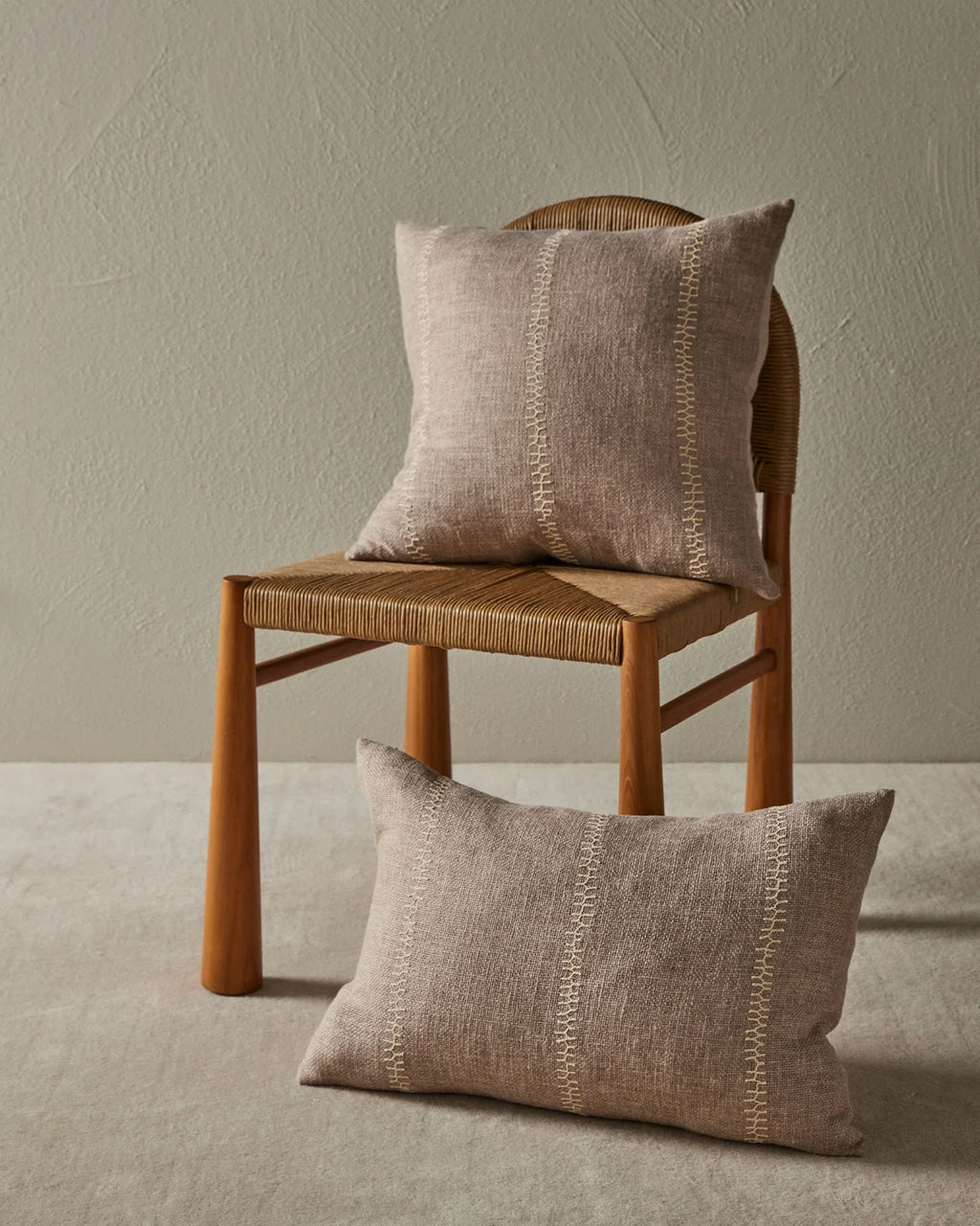 Maddalena Oatmeal Cushion – view 3
