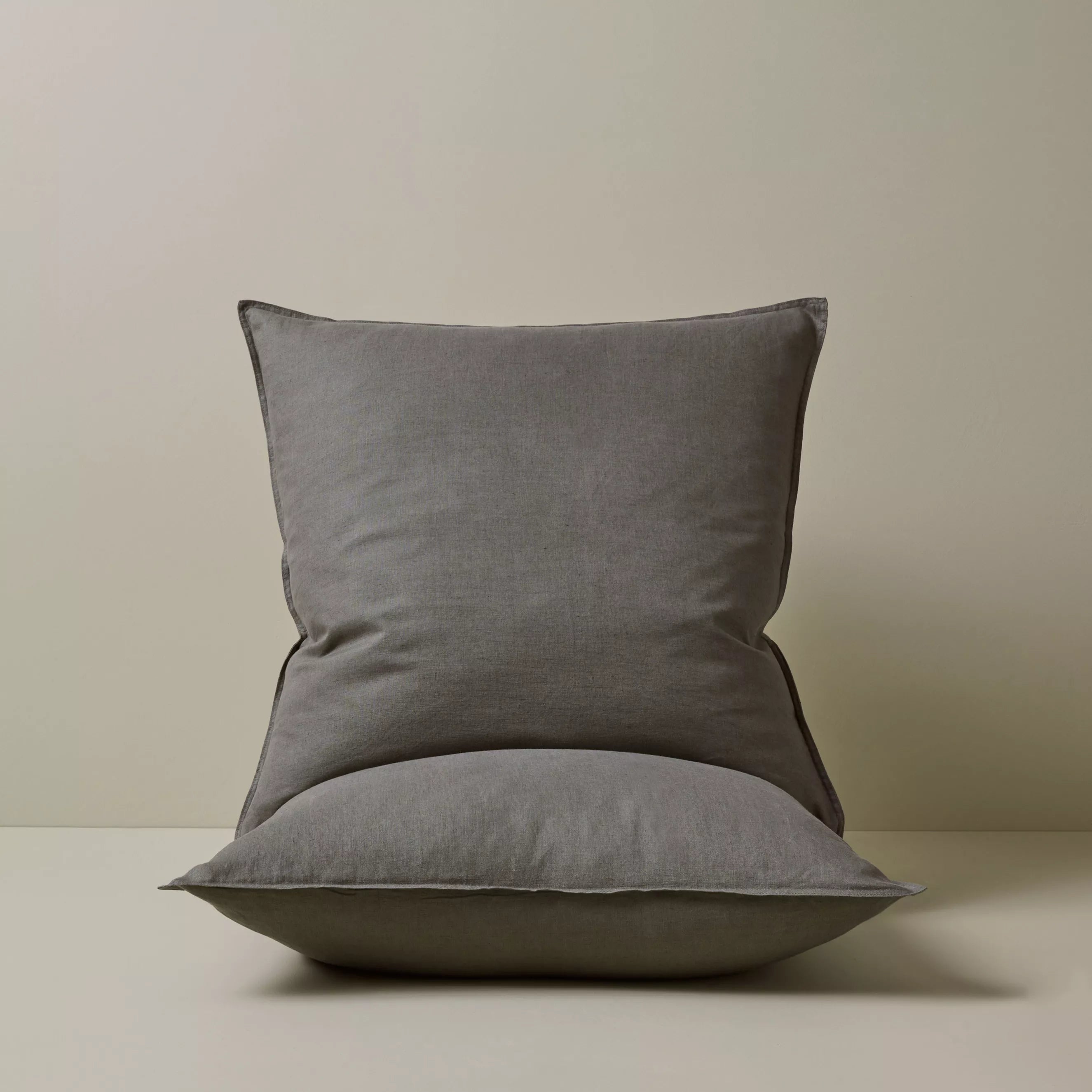 Ravello Linen Pillowcase Set Charcoal