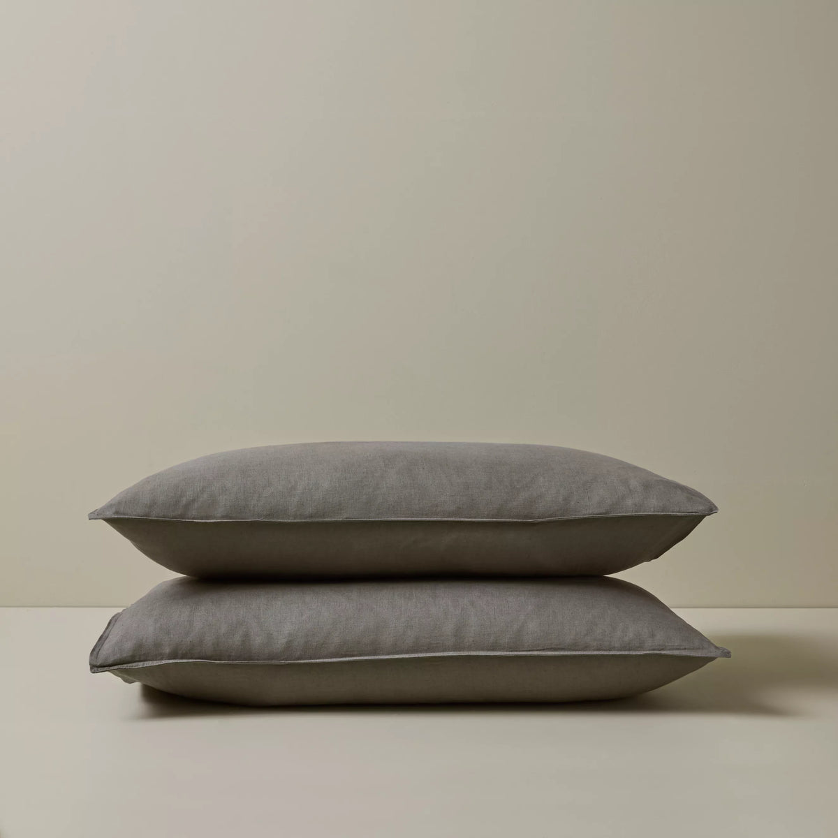 Ravello Linen Pillowcase Set Charcoal