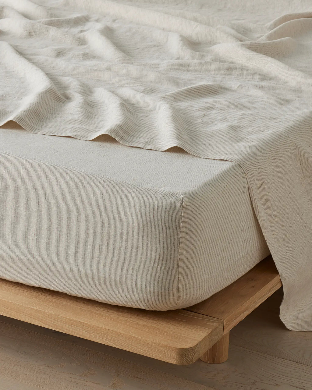 Sova Fitted Sheet Savanna Pinstripe – view 2