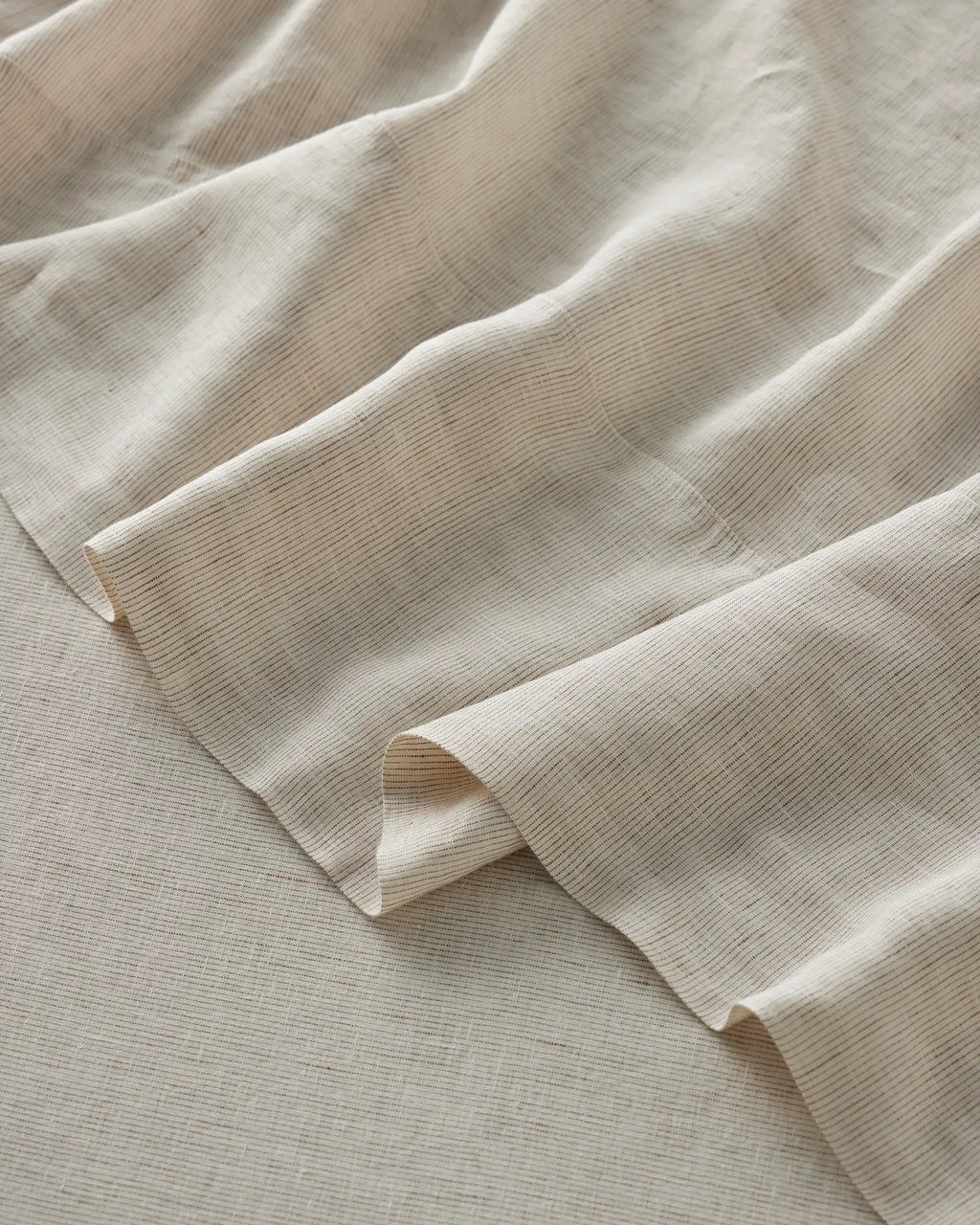 Sova Flat Sheet Savanna Pinstripe – view 3
