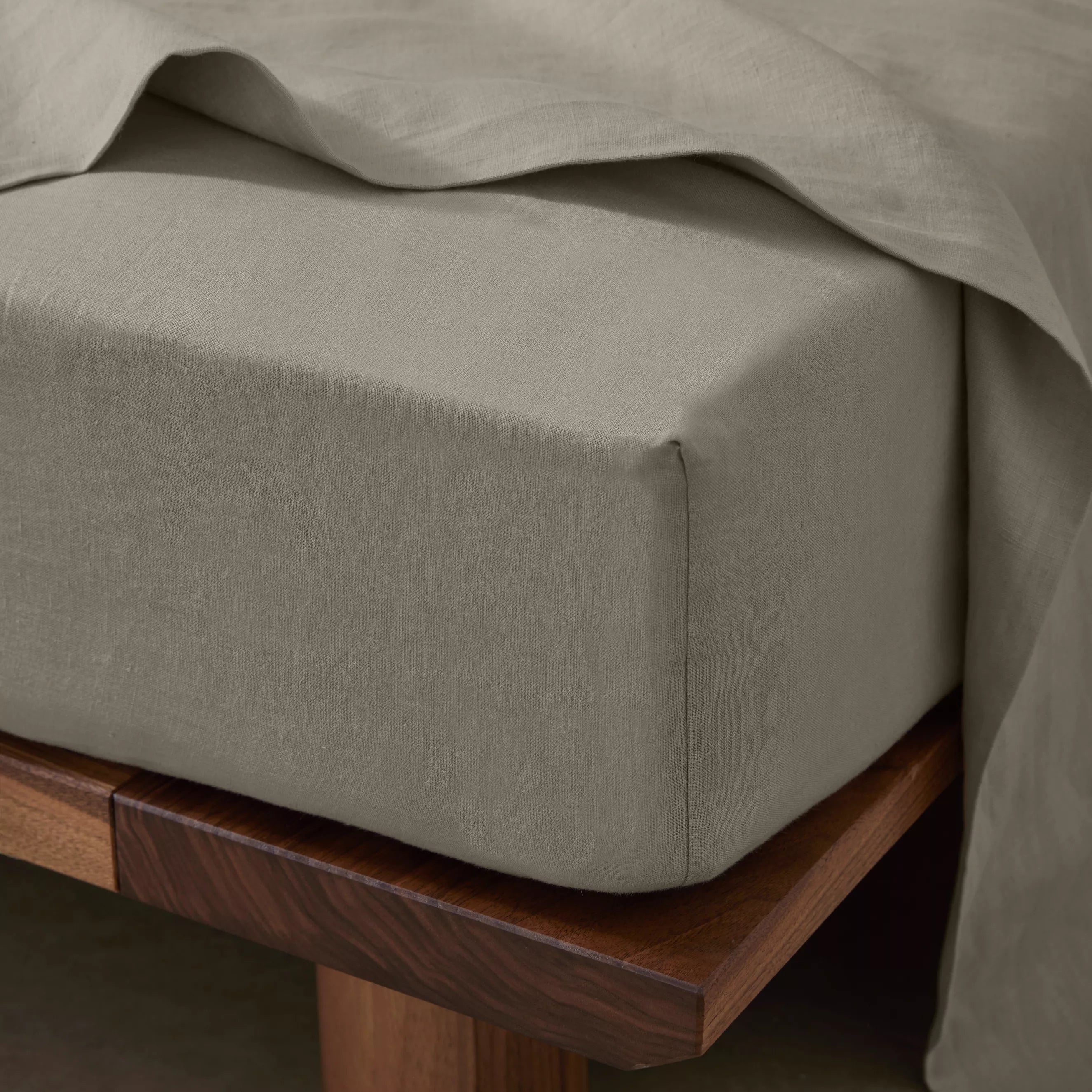 Ravello Linen Fitted Sheet Pebble