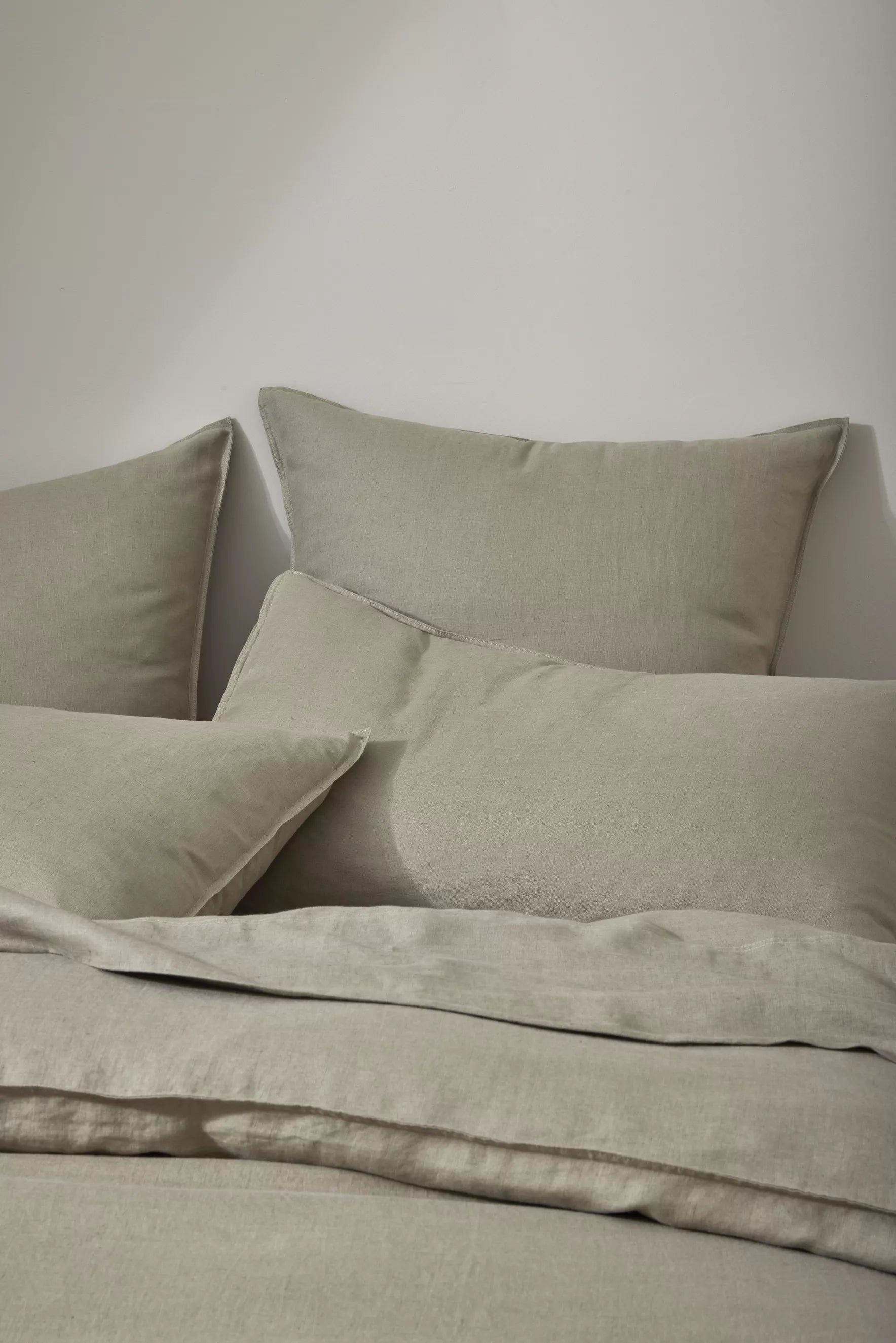 Ravello Linen Quilt Cover Caper