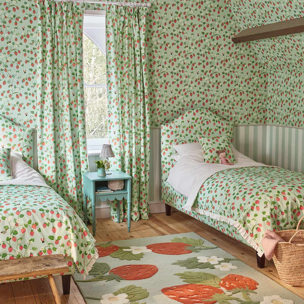 Strawberry Patch Wallpaper